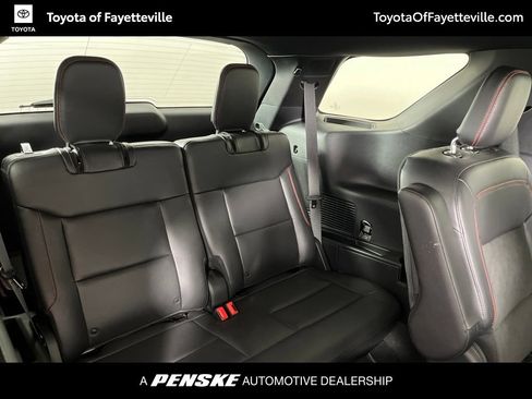 Used 2023 Ford Explorer ST-Line w/ Class IV Trailer Tow Package RWD image 9