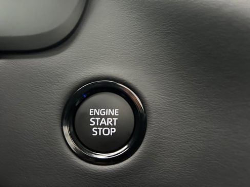 Used 2025 Toyota Tundra Platinum image 35