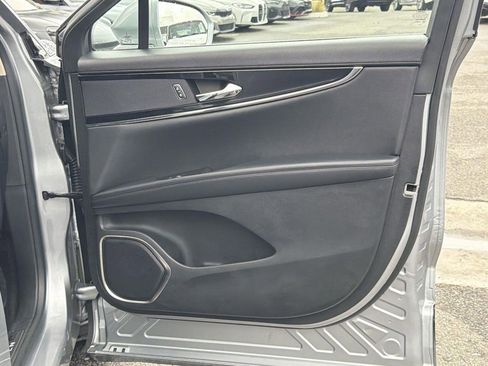 Used 2023 Lincoln Nautilus Reserve image 29