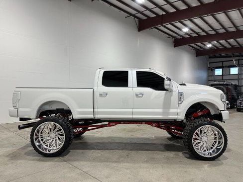 Used 2021 Ford F250 Platinum AWD/4WD image 9