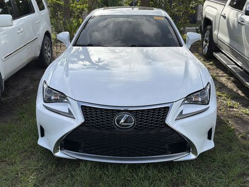 Used 2017 Lexus RC 200t F Sport RWD image 2