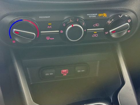 Used 2021 Kia Soul S image 17