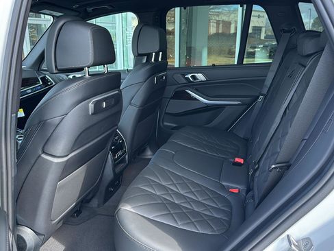 New 2026 BMW X5 sDrive40i image 9