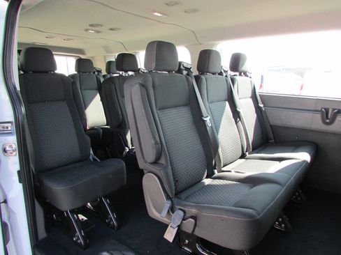 Used 2023 Ford Transit 350 XLT image 23