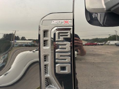 Used 2023 Ford F350 XL w/ STX Appearance Package AWD/4WD image 36