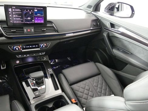 Used 2025 Audi SQ5 Premium Plus AWD/4WD image 15