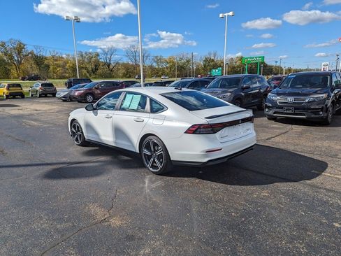 Certified 2025 Honda Accord Sport image 5