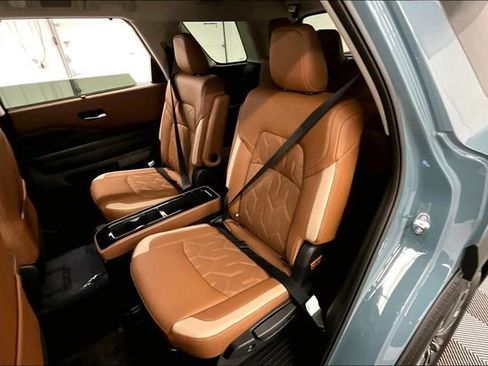 New 2026 Nissan Pathfinder Platinum image 11