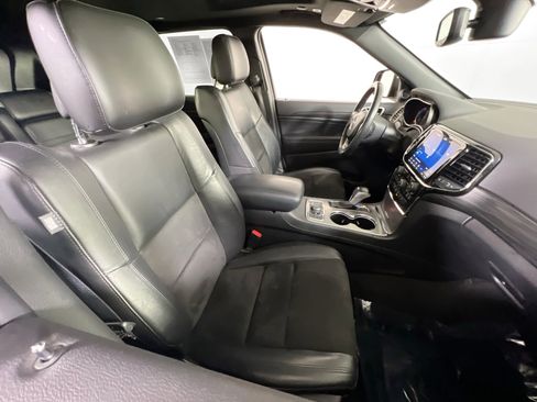 Used 2022 Jeep Grand Cherokee Laredo X image 28