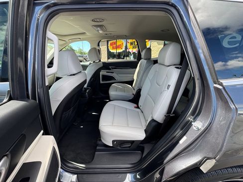 Used 2024 Kia Telluride S w/ S Sunroof Package AWD/4WD image 9
