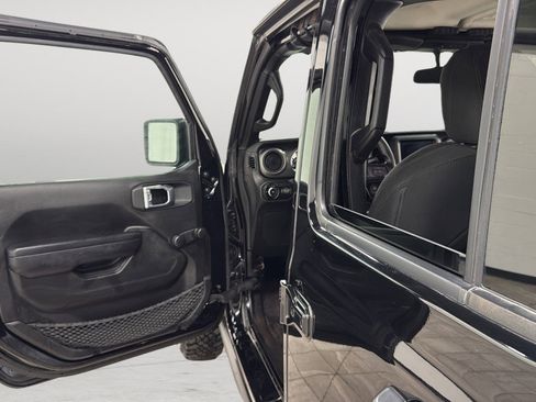 Used 2022 Jeep Wrangler Unlimited Sport image 13