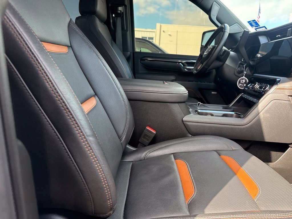 Used 2025 GMC Sierra 2500 AT4 w/ AT4 Premium Plus Package AWD/4WD image 7