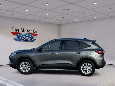 Certified 2025 Ford Escape Active w/ Cold Weather Package image 8