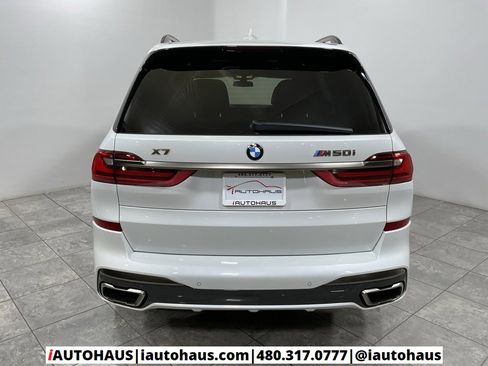 Used 2022 BMW X7 M50i image 5