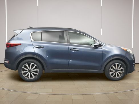 Used 2018 Kia Sportage EX w/ EX Premium Package FWD image 8