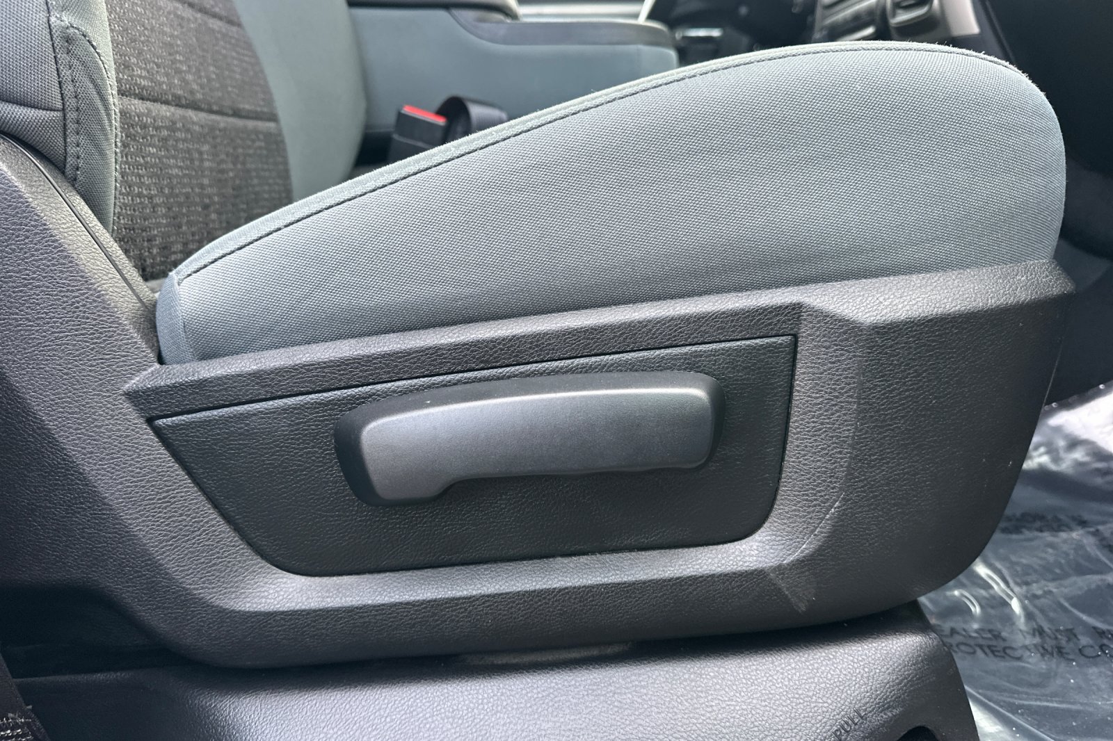 Used 2018 RAM 1500 Classic SLT AWD/4WD image 22