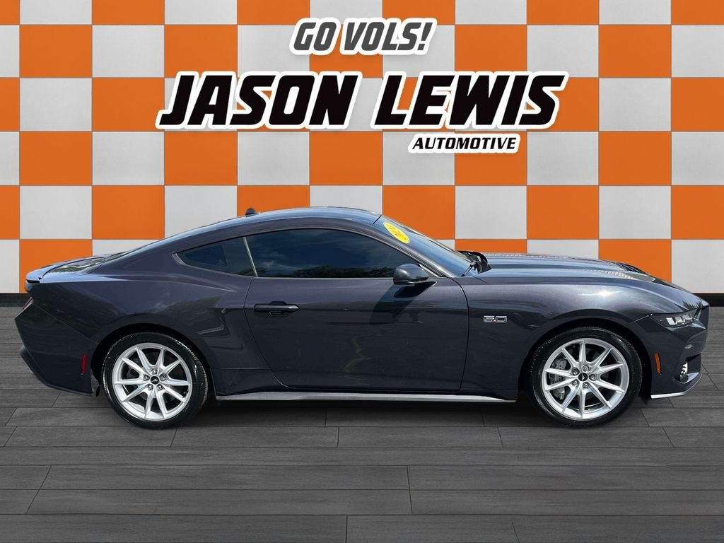 Used 2024 Ford Mustang GT Premium RWD image 2