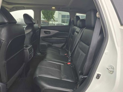 Used 2024 Nissan Murano SL image 16
