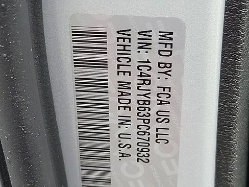 New 2023 Jeep Grand Cherokee 4WD 4xe image 17