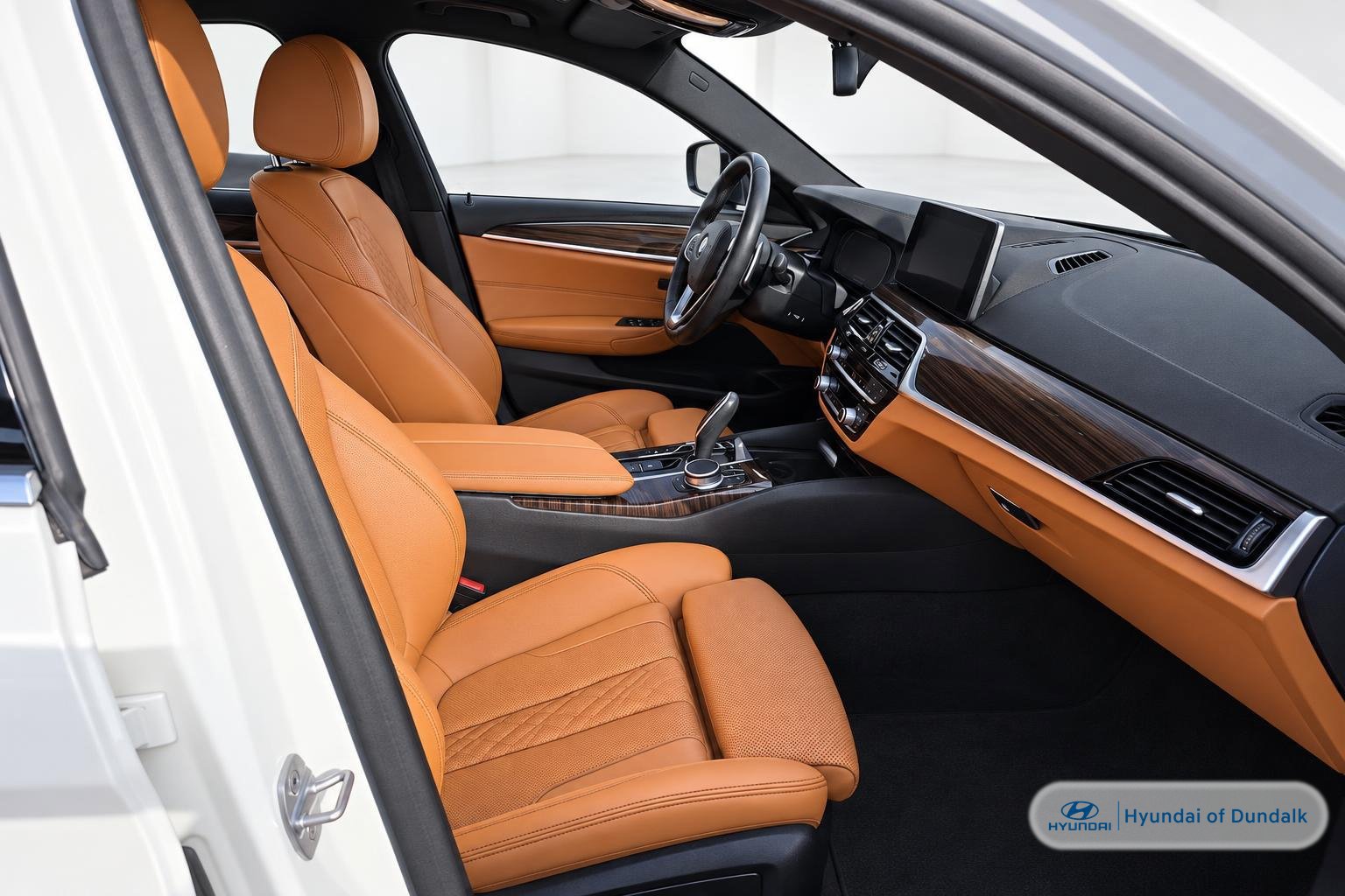 Used 2021 BMW 530i xDrive AWD/4WD image 8
