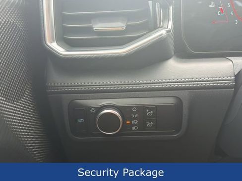 Used 2025 Ford Mustang Premium image 14