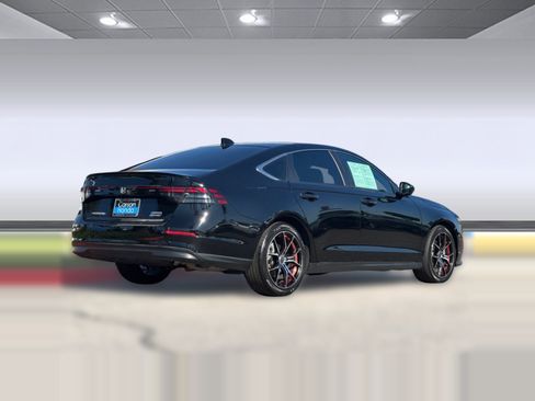 Used 2024 Honda Accord Sport image 8