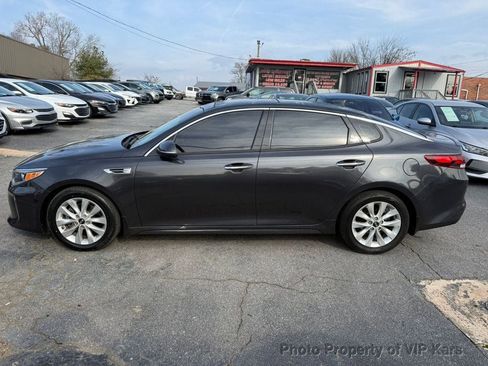 Used 2018 Kia Optima S w/ Panoramic Sunroof Package image 8