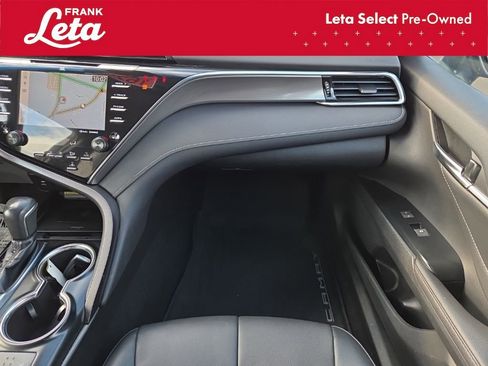 Used 2018 Toyota Camry XSE image 25