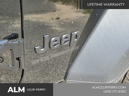 New 2026 Jeep Gladiator Sport image 15