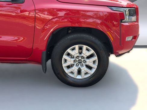 Used 2023 Nissan Frontier SV w/ Technology Package RWD image 12