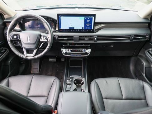 Used 2025 Lincoln Corsair Grand Touring w/ Jet Appearance Package AWD/4WD image 7