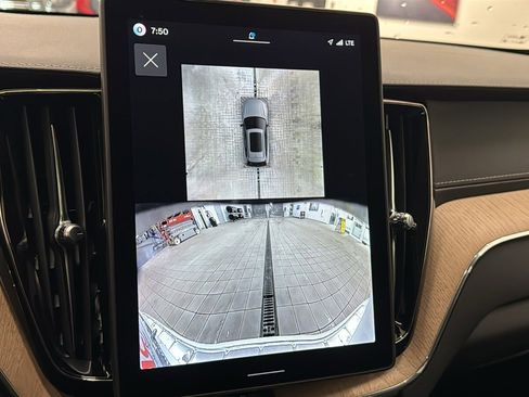 New 2026 Volvo XC60 B5 Ultra w/ Protection Package Premier image 18