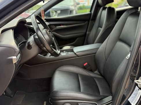 Used 2022 MAZDA MAZDA3 s FWD image 22