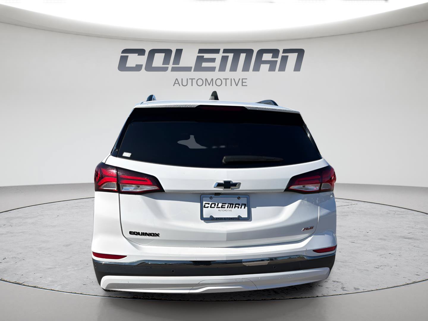 Used 2023 Chevrolet Equinox RS w/ LPO, Floor Liner Package FWD image 4