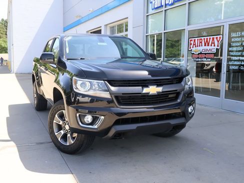 Used 2019 Chevrolet Colorado Z71 AWD/4WD image 38