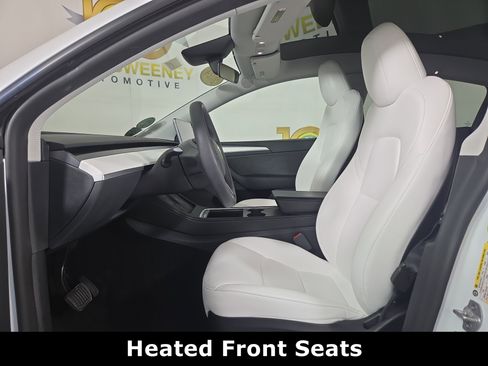 Used 2024 Tesla Model Y 2WD image 12