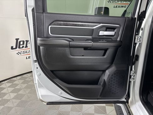 Used 2024 RAM 3500 Big Horn image 18