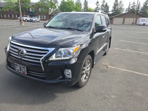 Used 2014 Lexus LX 570 4WD image 4