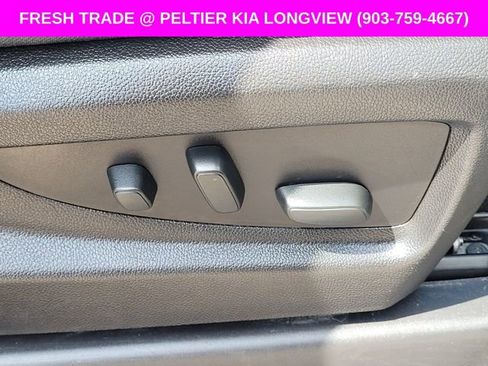Used 2018 Chevrolet Silverado 1500 LT w/ Texas Edition RWD image 13
