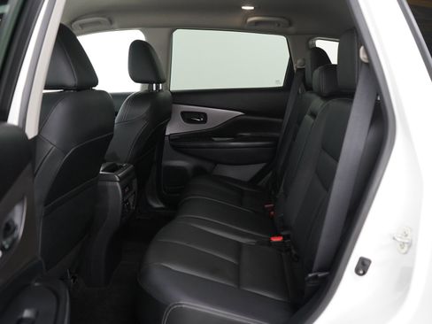 Used 2024 Nissan Murano SV w/ SV Midnight Edition Package image 16