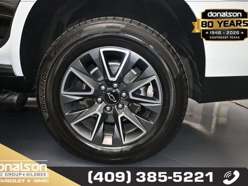Used 2022 Chevrolet Tahoe Z71 w/ Z71 Off-Road Package AWD/4WD image 16