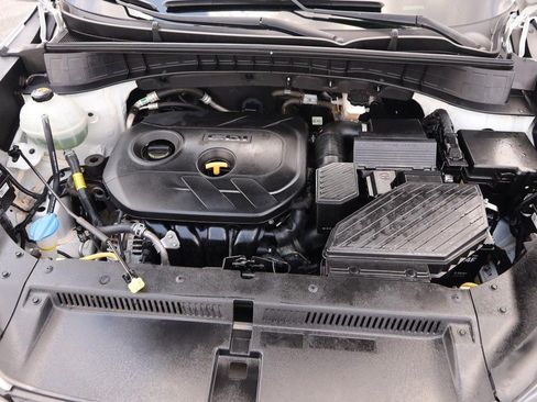 Used 2020 Hyundai Tucson SE FWD image 25