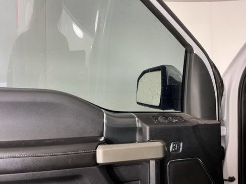 Used 2018 Ford F150 Lariat w/ Equipment Group 502A Luxury AWD/4WD image 8