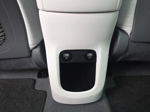 Used 2023 Hyundai Ioniq 5 Limited image 28