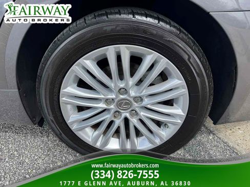 Used 2014 Lexus ES 350 w/ Luxury Package FWD image 33