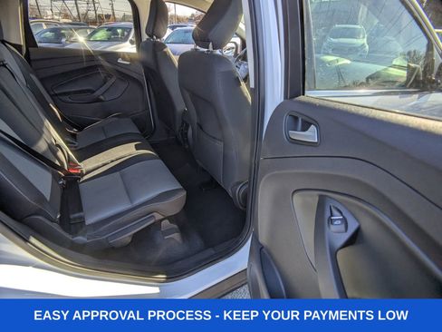 Used 2019 Ford Escape SE AWD/4WD image 16