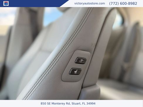 Used 2011 Lexus LS 460 AWD w/ Comfort Pkg image 19