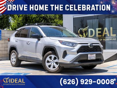 Used 2021 Toyota RAV4 LE w/ Carpet Mat Package (TMS)