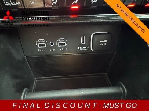 Used 2023 Jeep Grand Cherokee 4WD 4xe image 38