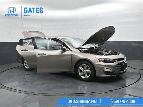 Used 2023 Chevrolet Malibu LT image 50